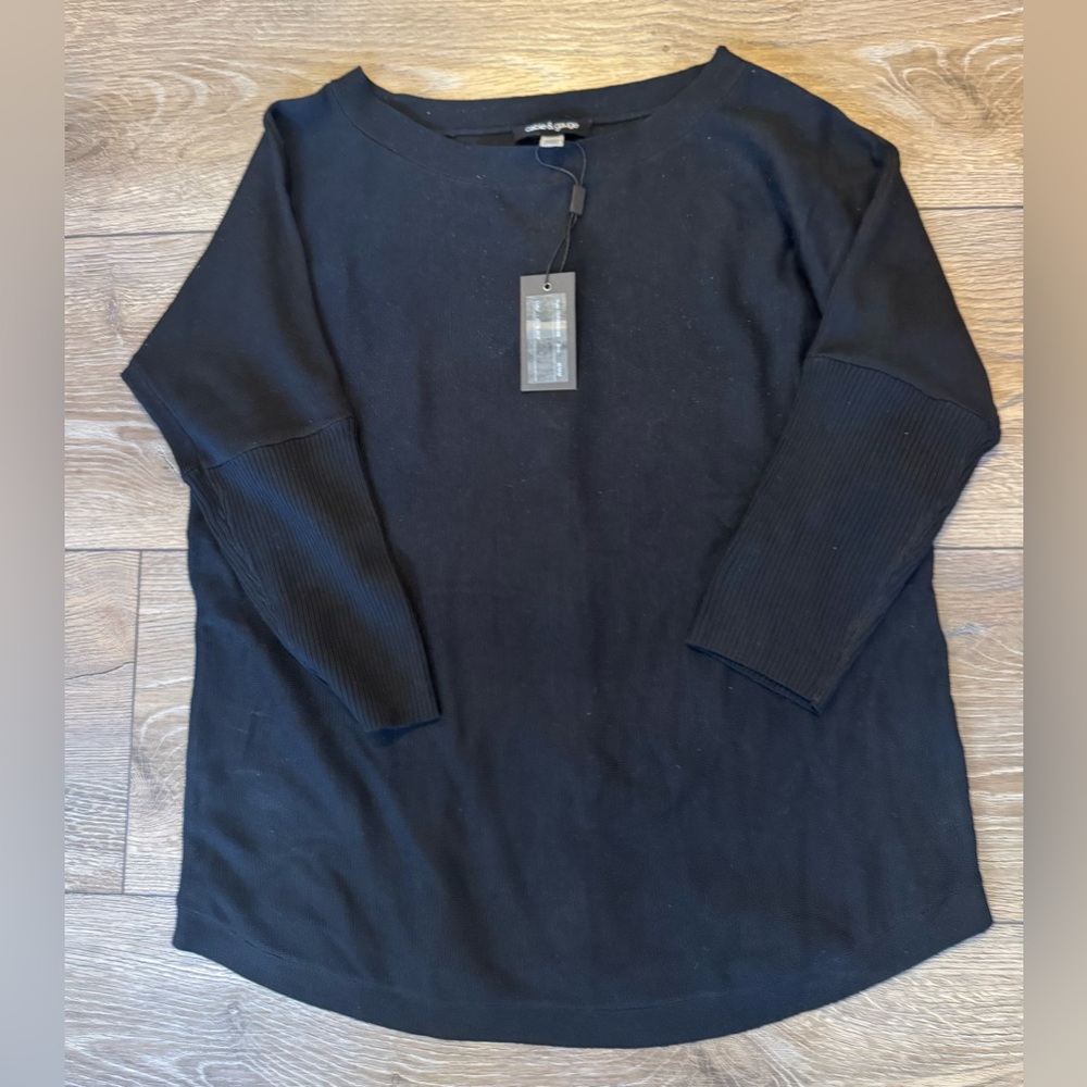Cable & Gauge Women's Button Back 3/4 Sleeve Black Sweater. Size Medium NWT - Picture 1 of 7